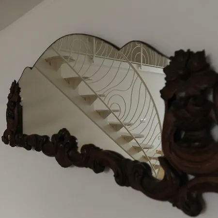 Home10 Σαλέρνο